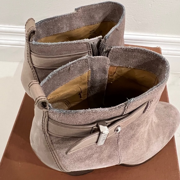 Cute Coach boots, light grey - Picture 7 of 8